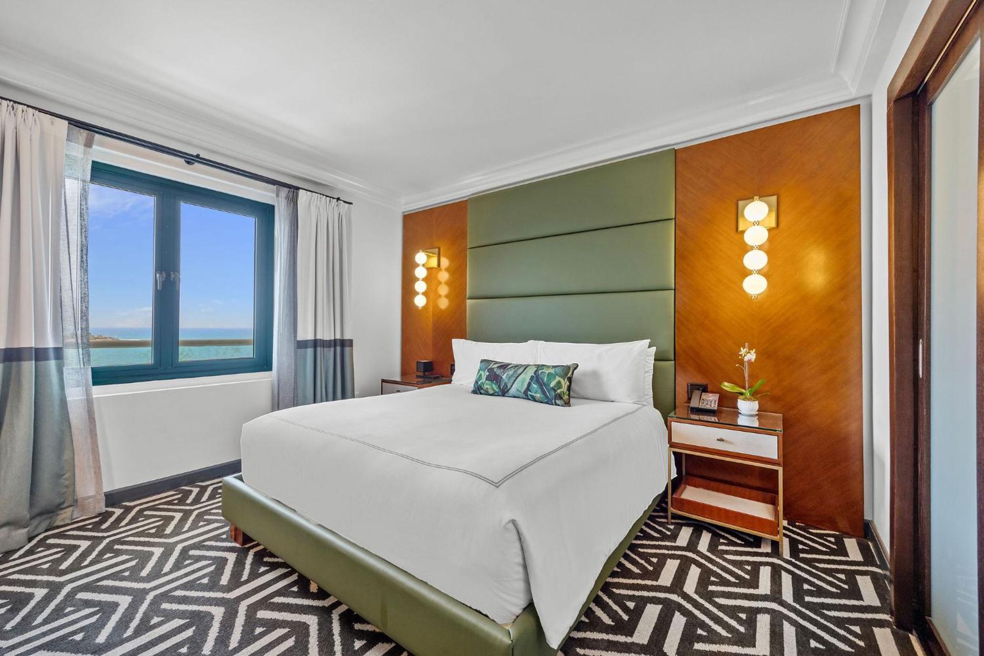 King Suite with Ocean View,1731427175:JPEG